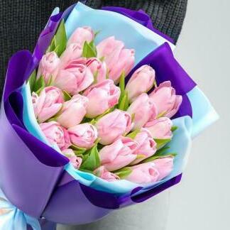 Розовые тюльпаны