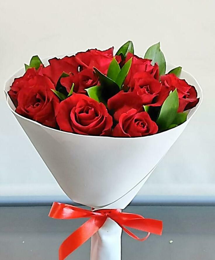 Букет из 11 шт красных роз Вам, с уважением!