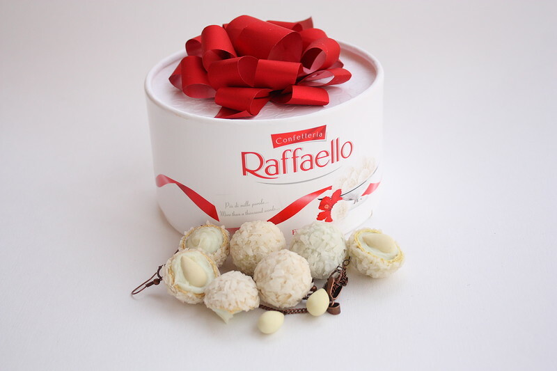 Конфеты "Raffaello" Конфеты "Raffaello"